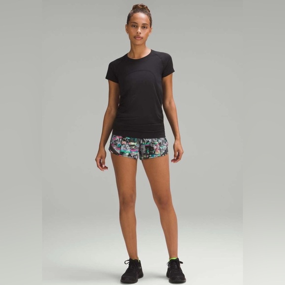 Lululemon | 2023 Hotty Hot High-Rise Lined Short Paint Drift Multi Graphite Sz 4 - Picture 2 of 13